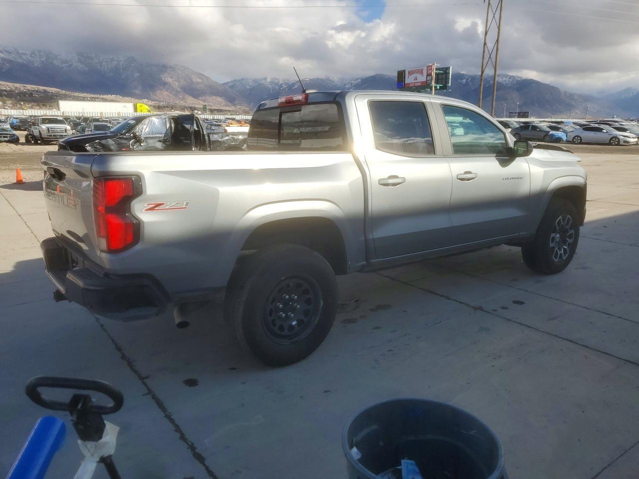 2024 Chevrolet Colorado Z71 - Фото 3
