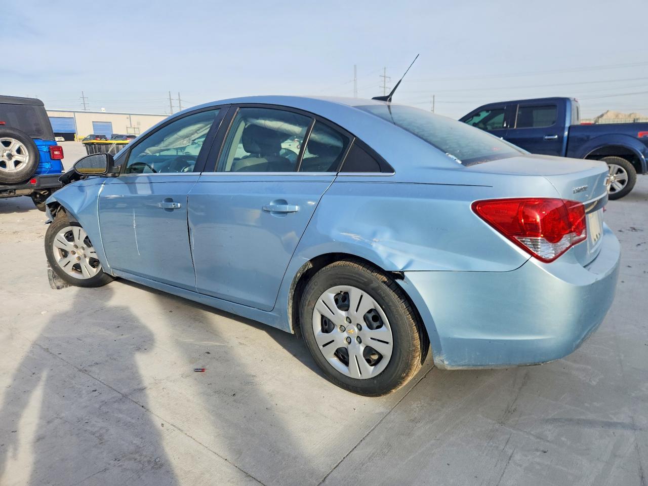 2011 Chevrolet Cruze Ls - Фото 2