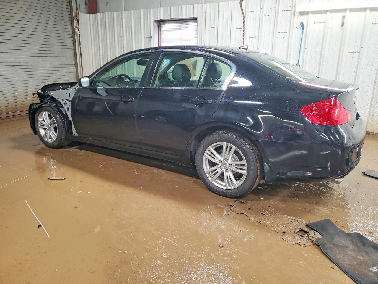 2013 Infiniti G37 Sedan X - Фото 2