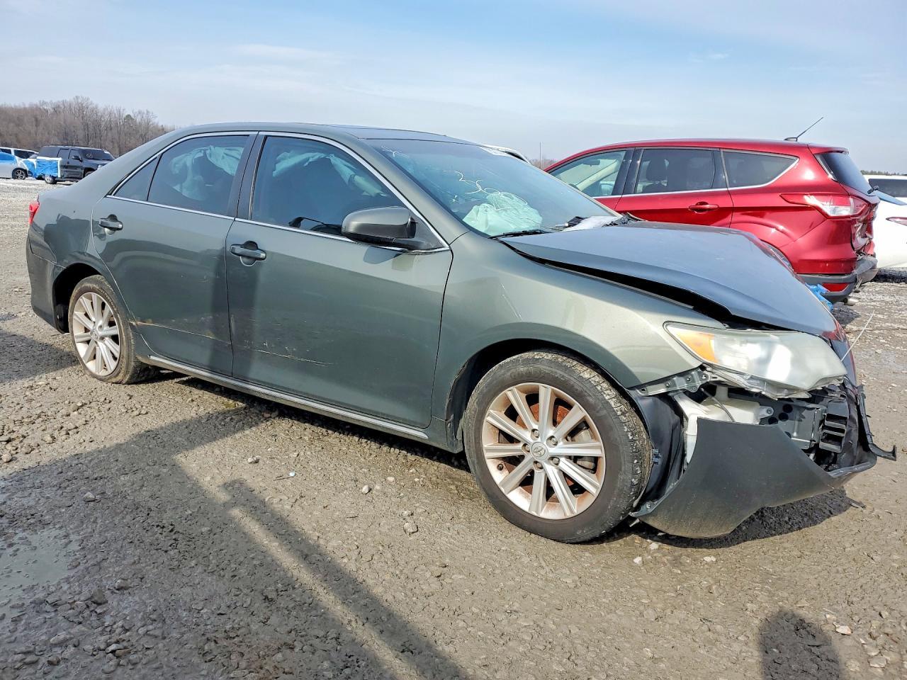 2013 Toyt Camry Se Xle - Image 4