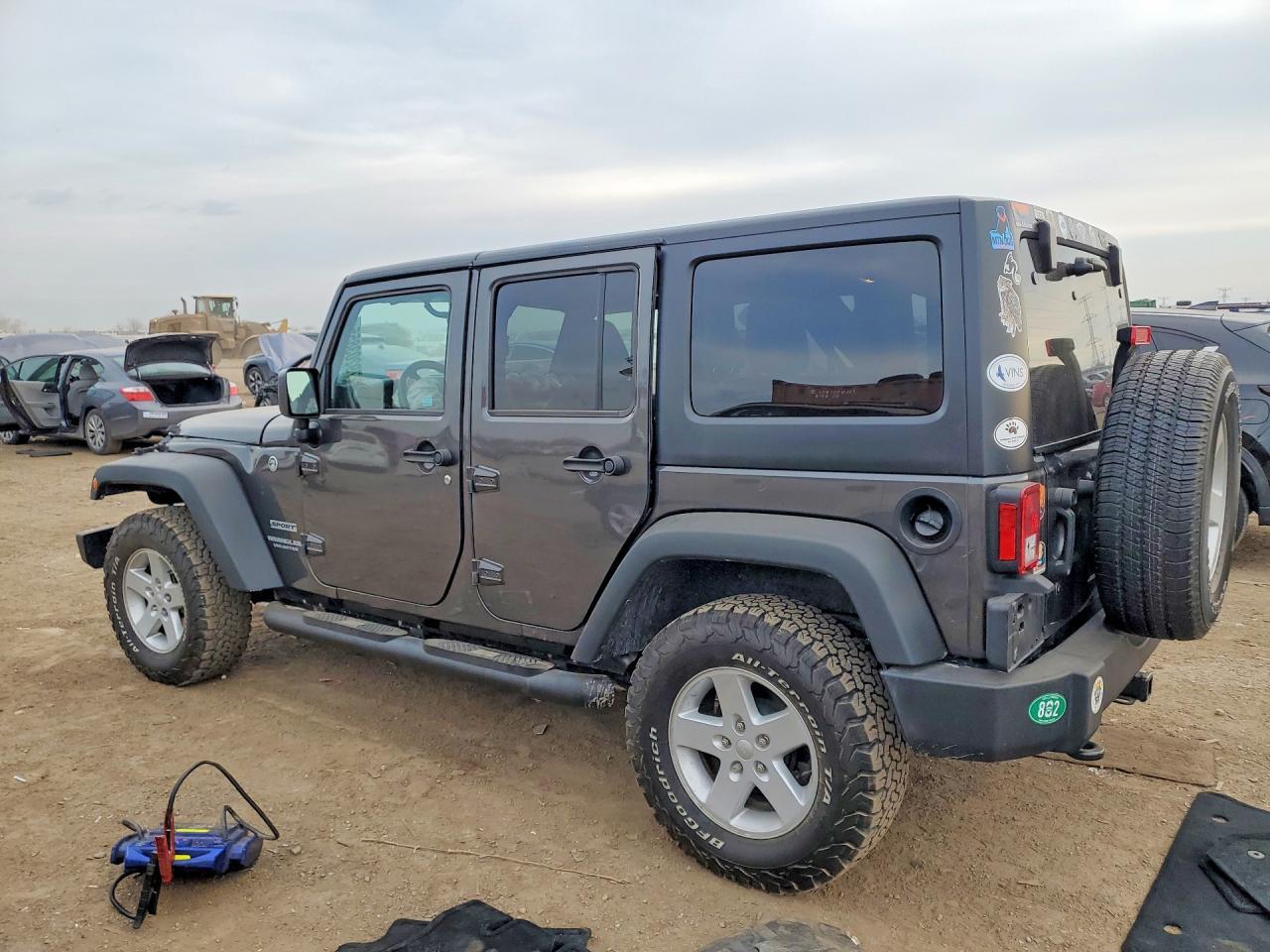 2017 Jeep Wrangler Unlimited Sport - Фото 2