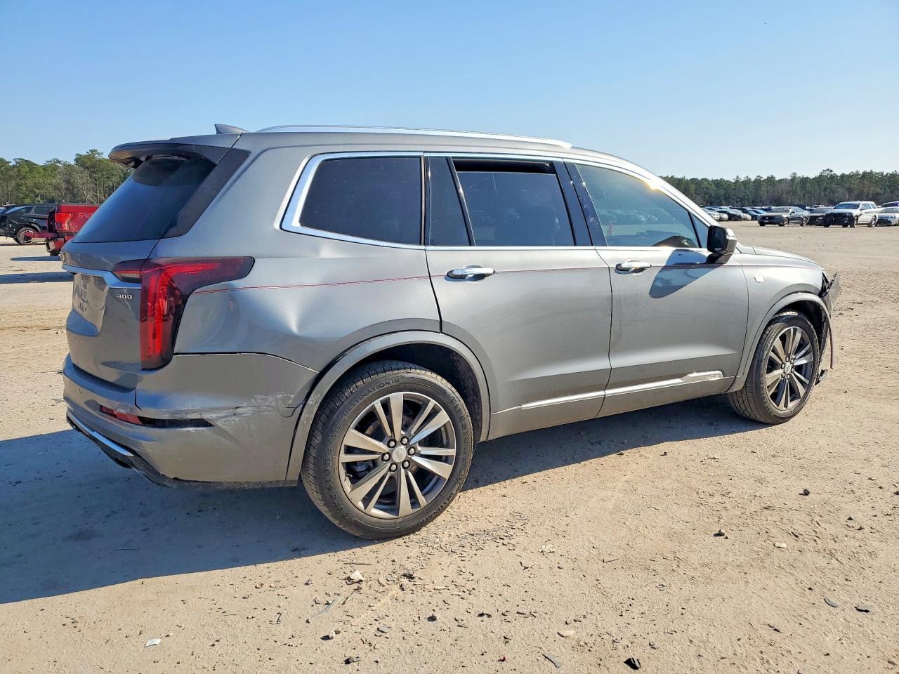 2021 Cadillac Xt6 Premium Luxury - Image 3