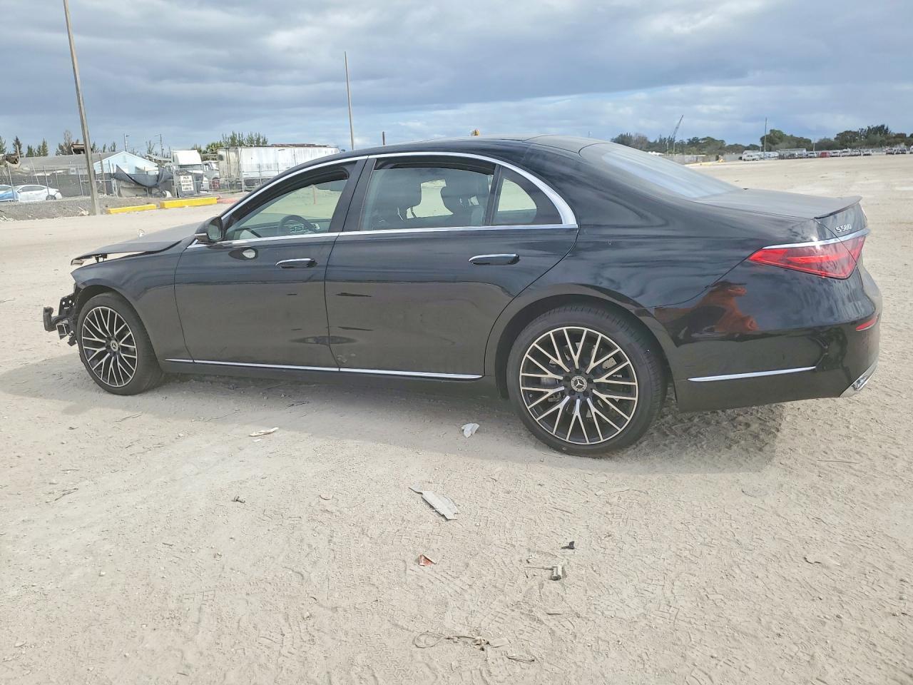 2025 Mercedes-Benz S 580 4Matic - Фото 2