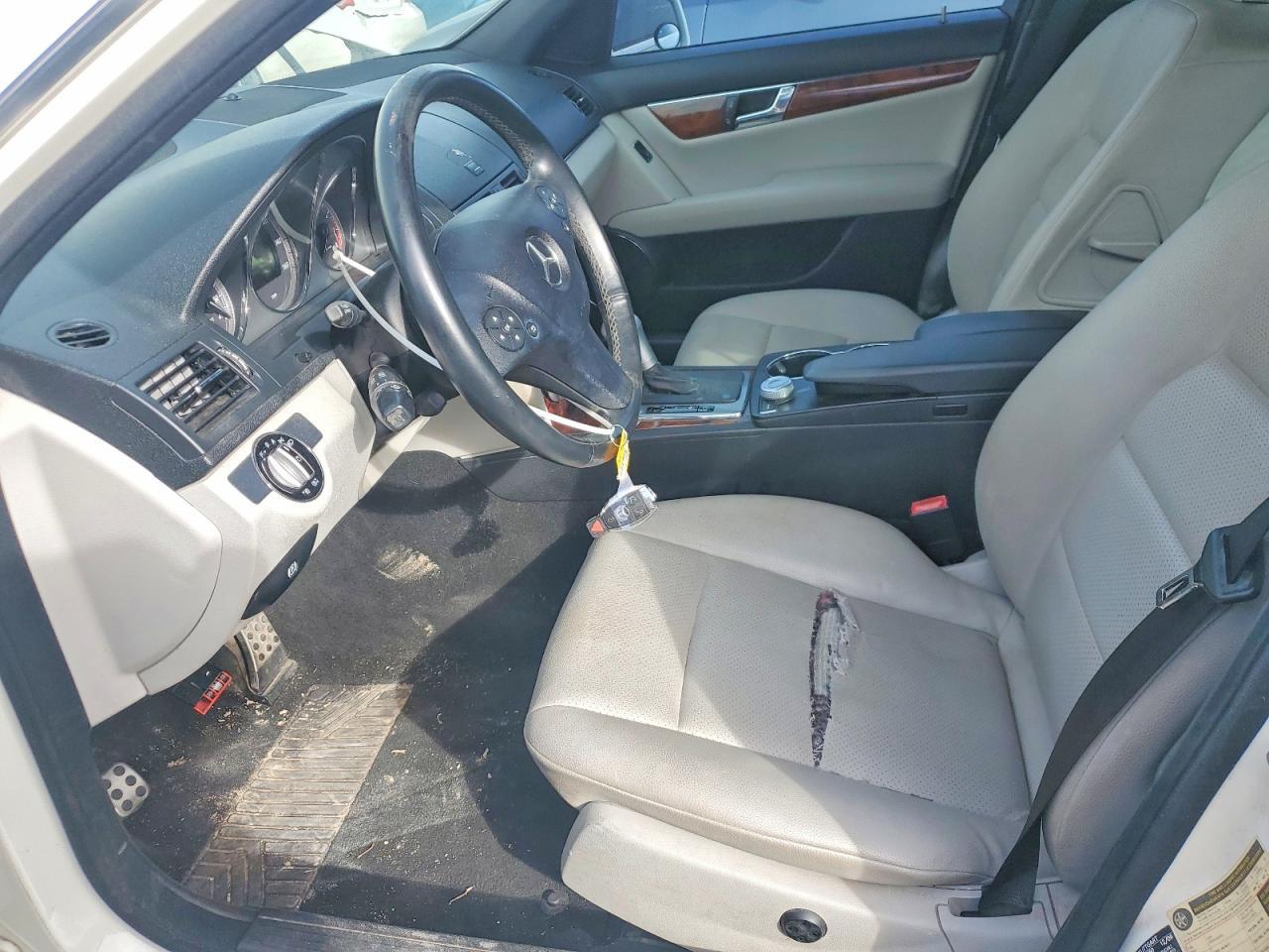 2010 Mercedes-Benz C 300 - Image 7