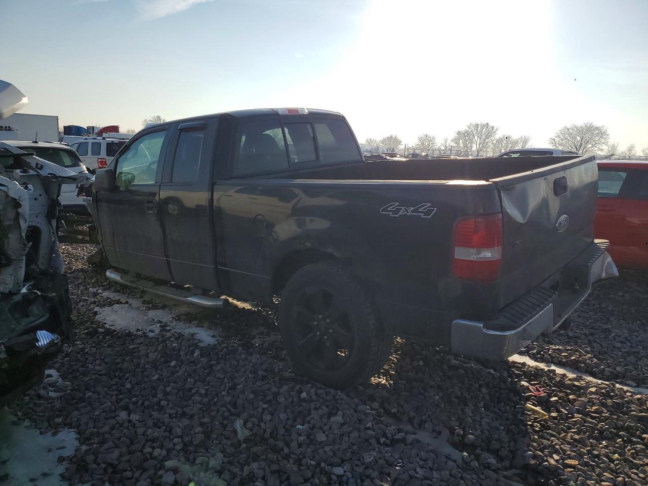 2005 Ford F150 - Image 2