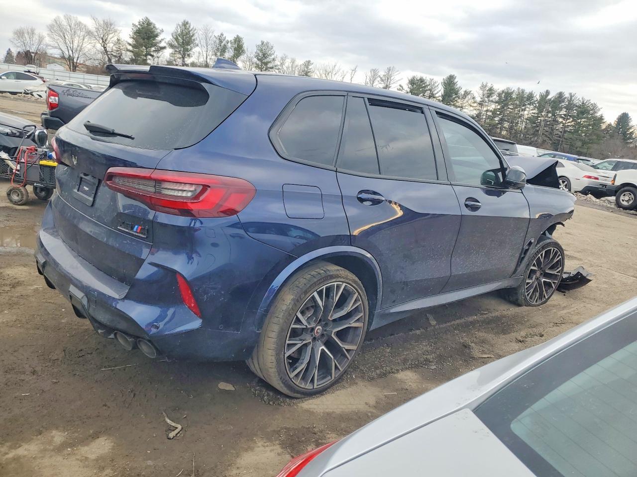 2023 BMW X5 M - Фото 3