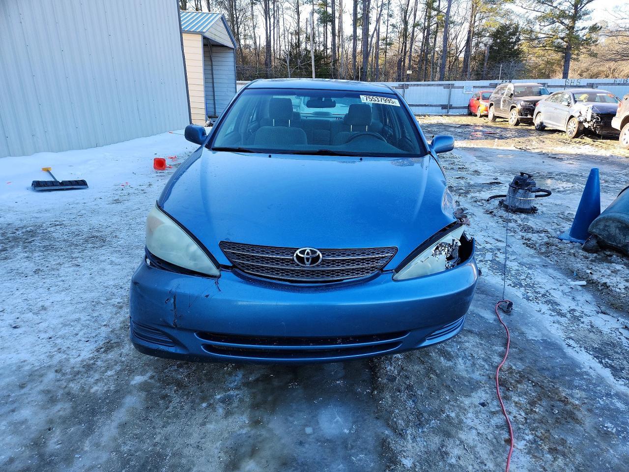 2004 Toyota Camry Le - Image 5