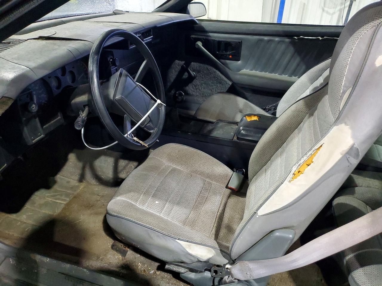 1988 Chevrolet Camaro - Фото 7