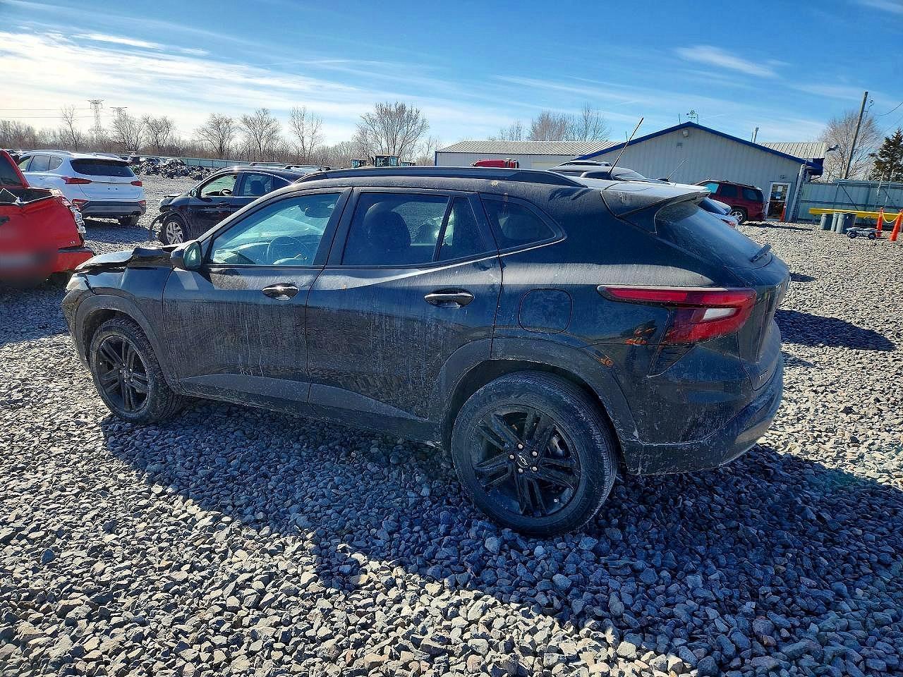 2024 Chevrolet Trax Activ - Фото 2