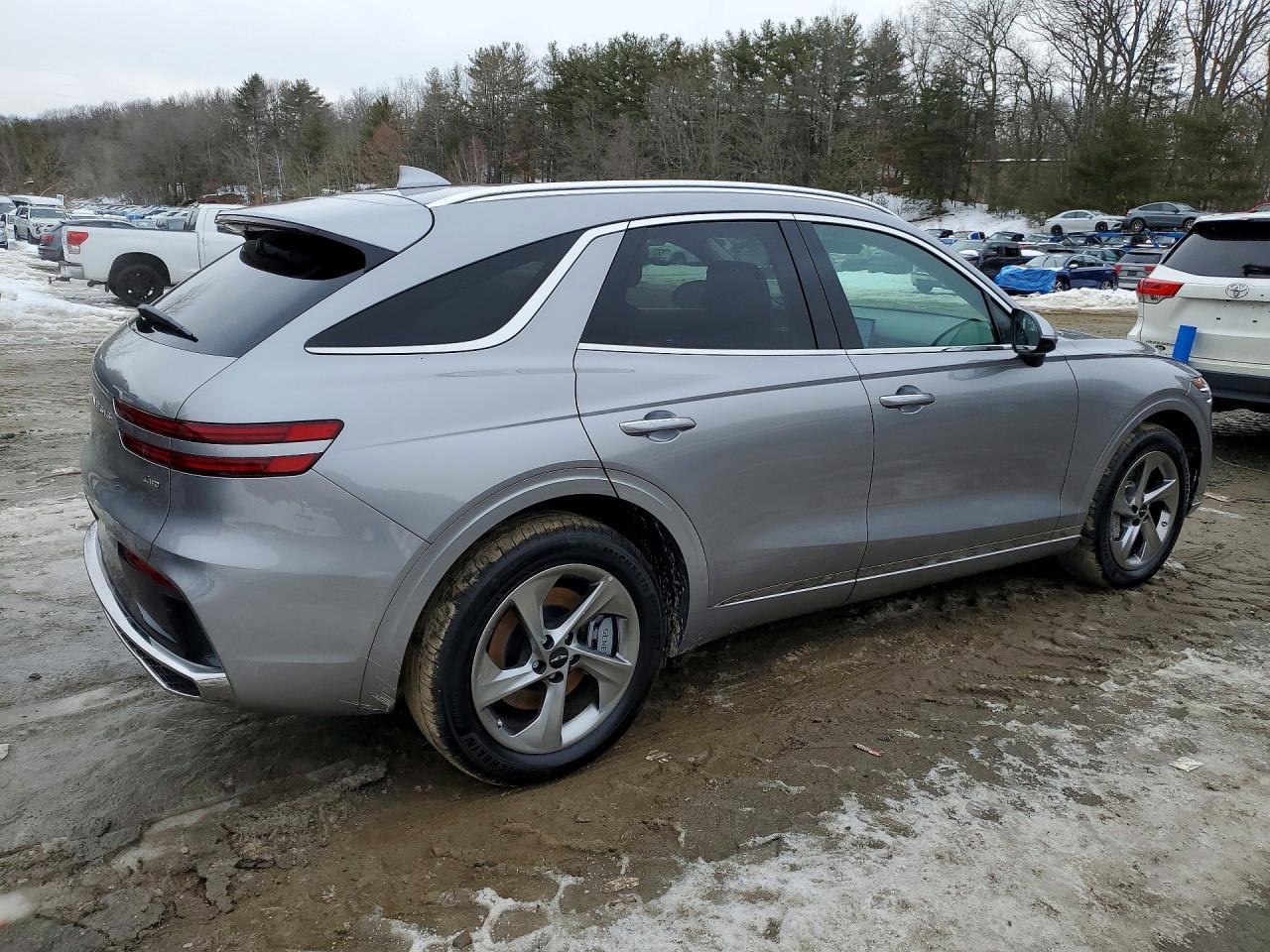 2026 Genesis Gv70 - Image 3