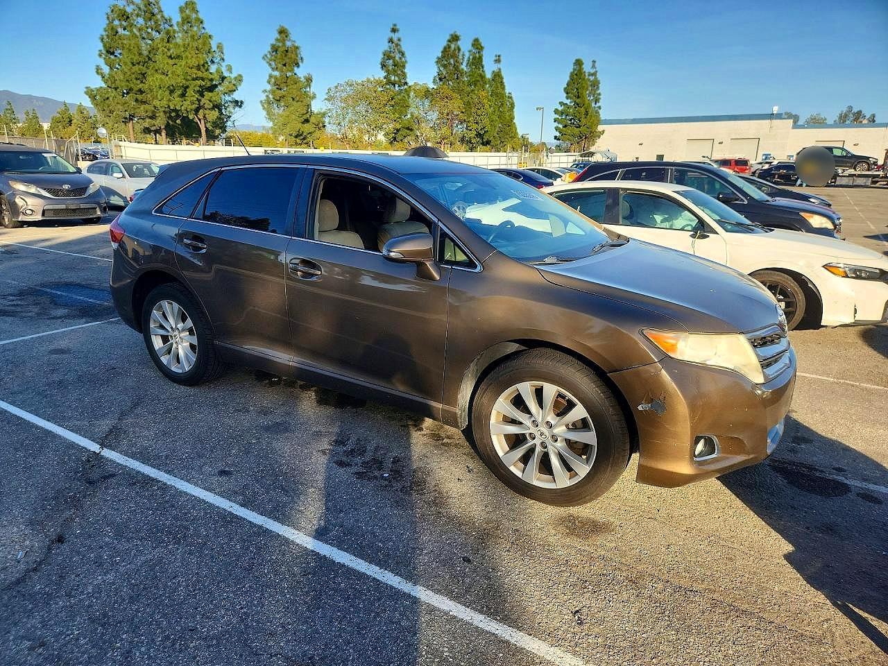 2013 Toyota Venza Le - Image 4