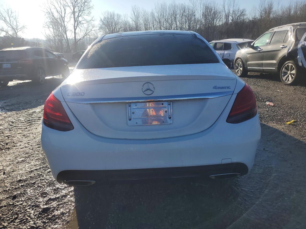 2020 Mercedes-Benz C 300 4Matic - Фото 6