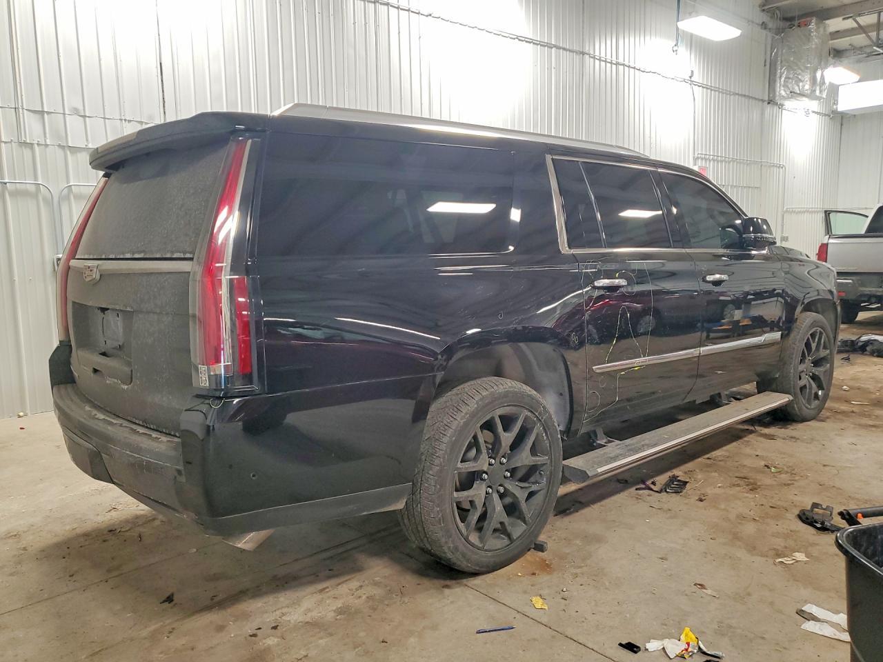 2017 Cadillac Escalade Esv Premium Luxury - Фото 3