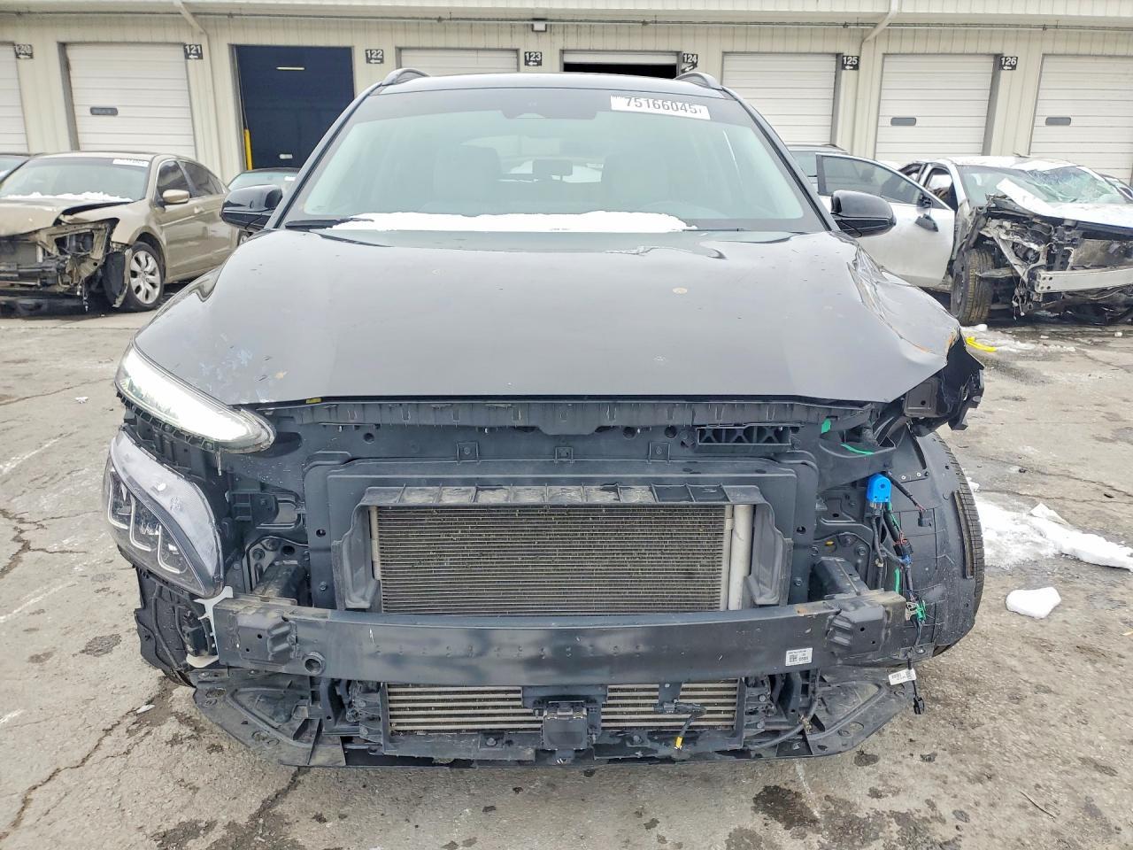 2022 Hyundai Kona Limited - Фото 5