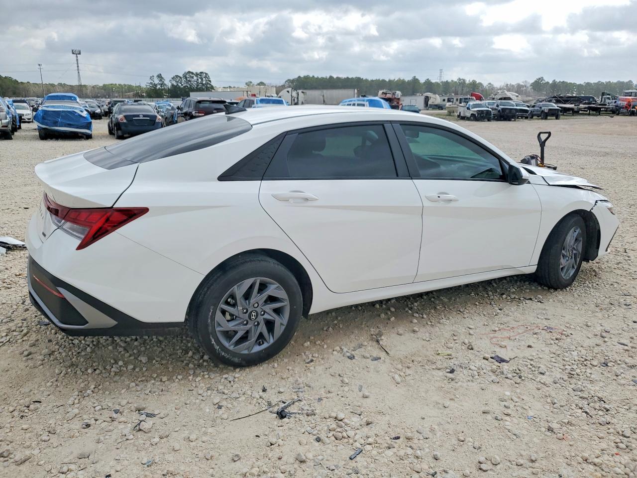 2025 Hyundai Elantra Hybrid Blue - Фото 3