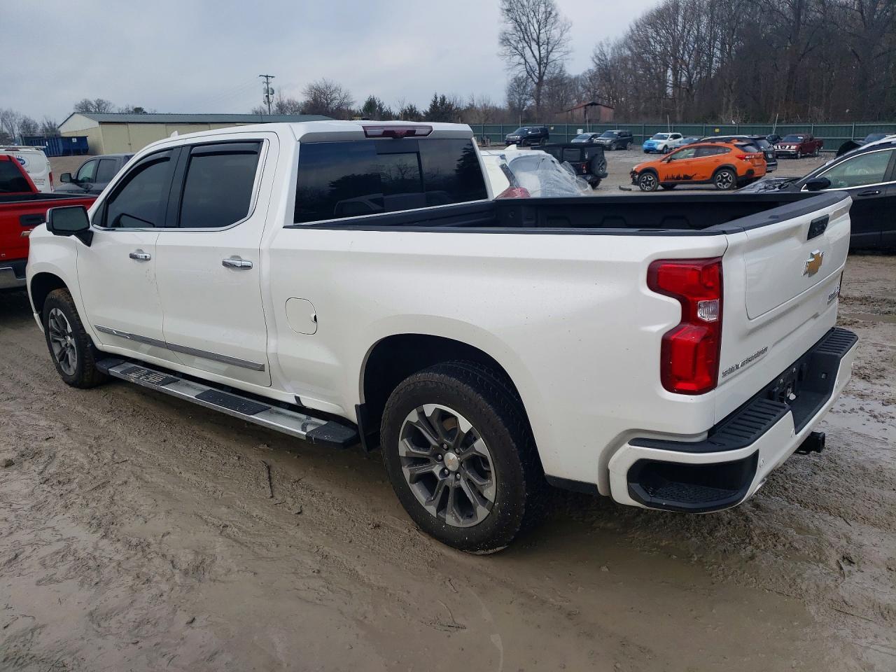2024 Chevrolet Silverado K1500 High Country - Фото 2