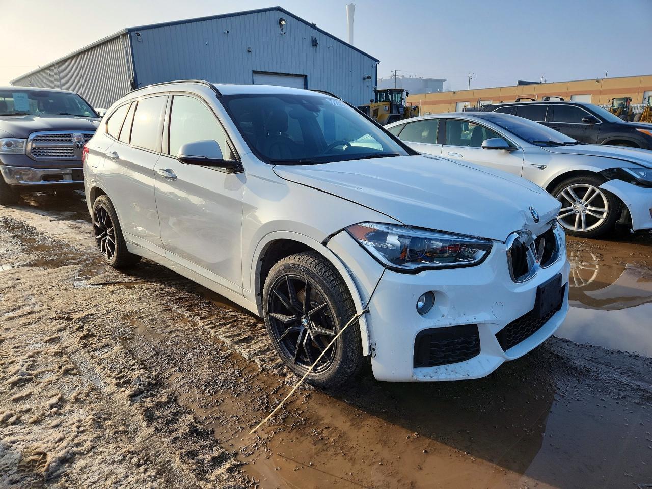 2018 BMW X1 xDrive28I - Фото 4