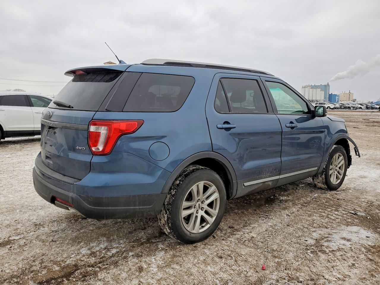 2019 Ford Explorer Xlt - Фото 3