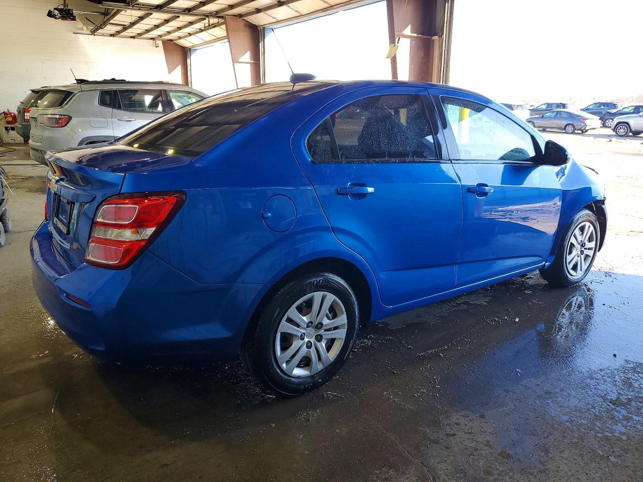 2017 Chevrolet Sonic Ls - Image 3