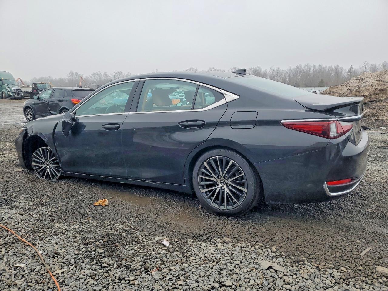 2023 Lexus Es 300H Base - Image 2