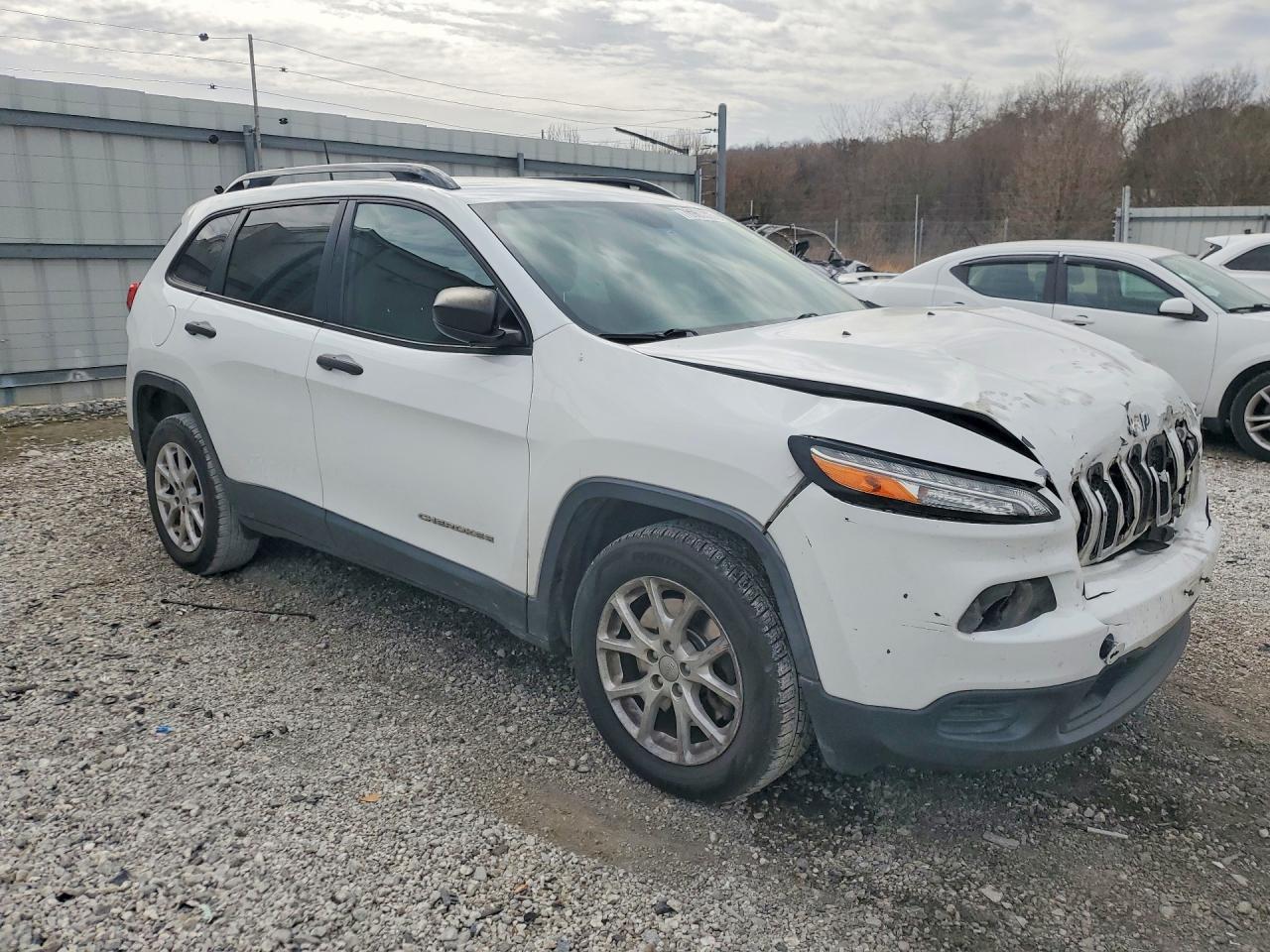2017 Jeep Cherokee Sport - Image 4