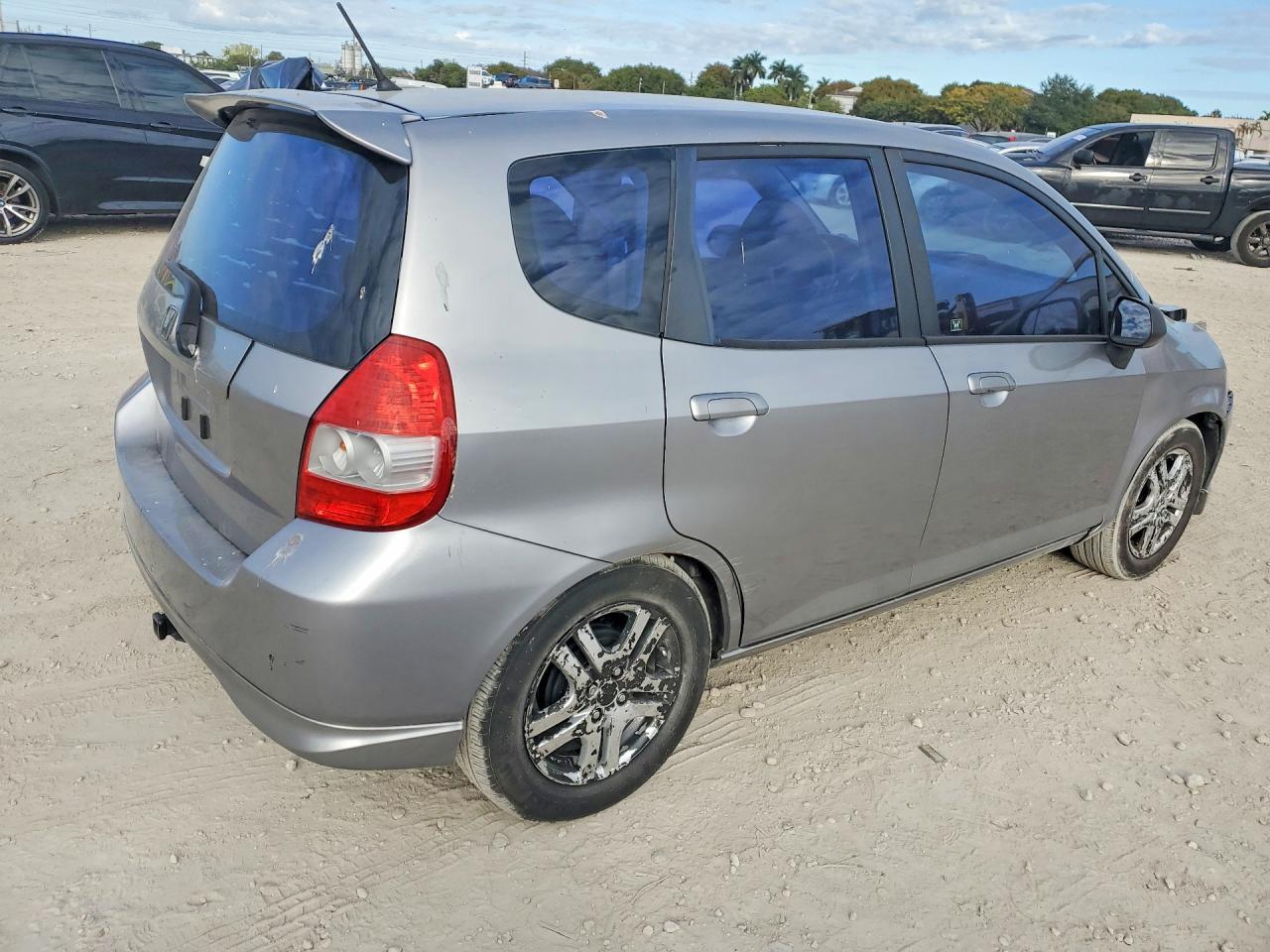 2008 Honda Fit Sport - Image 3