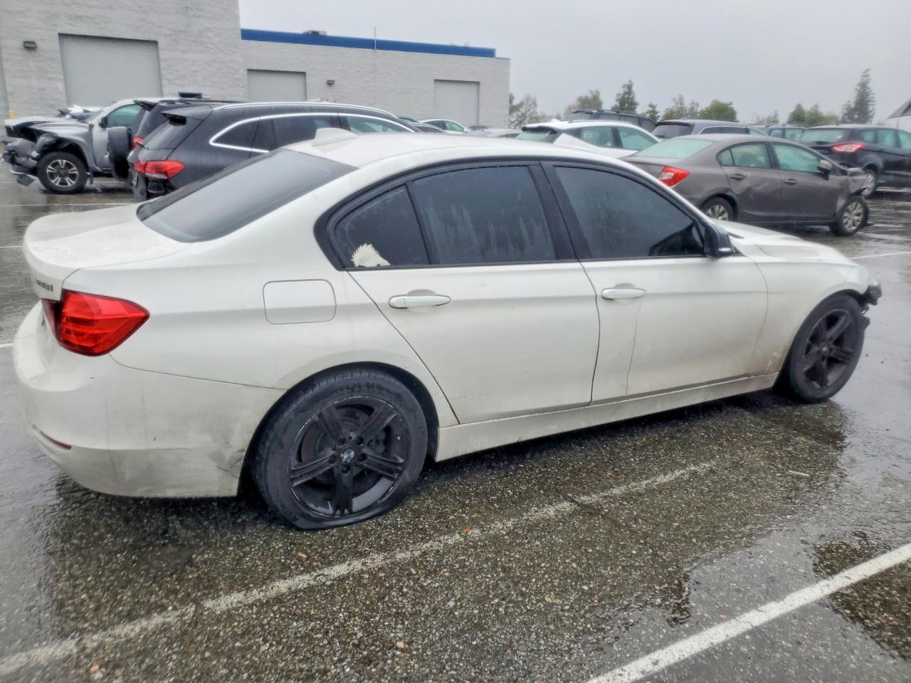 2014 BMW 328 I Sulev - Image 3