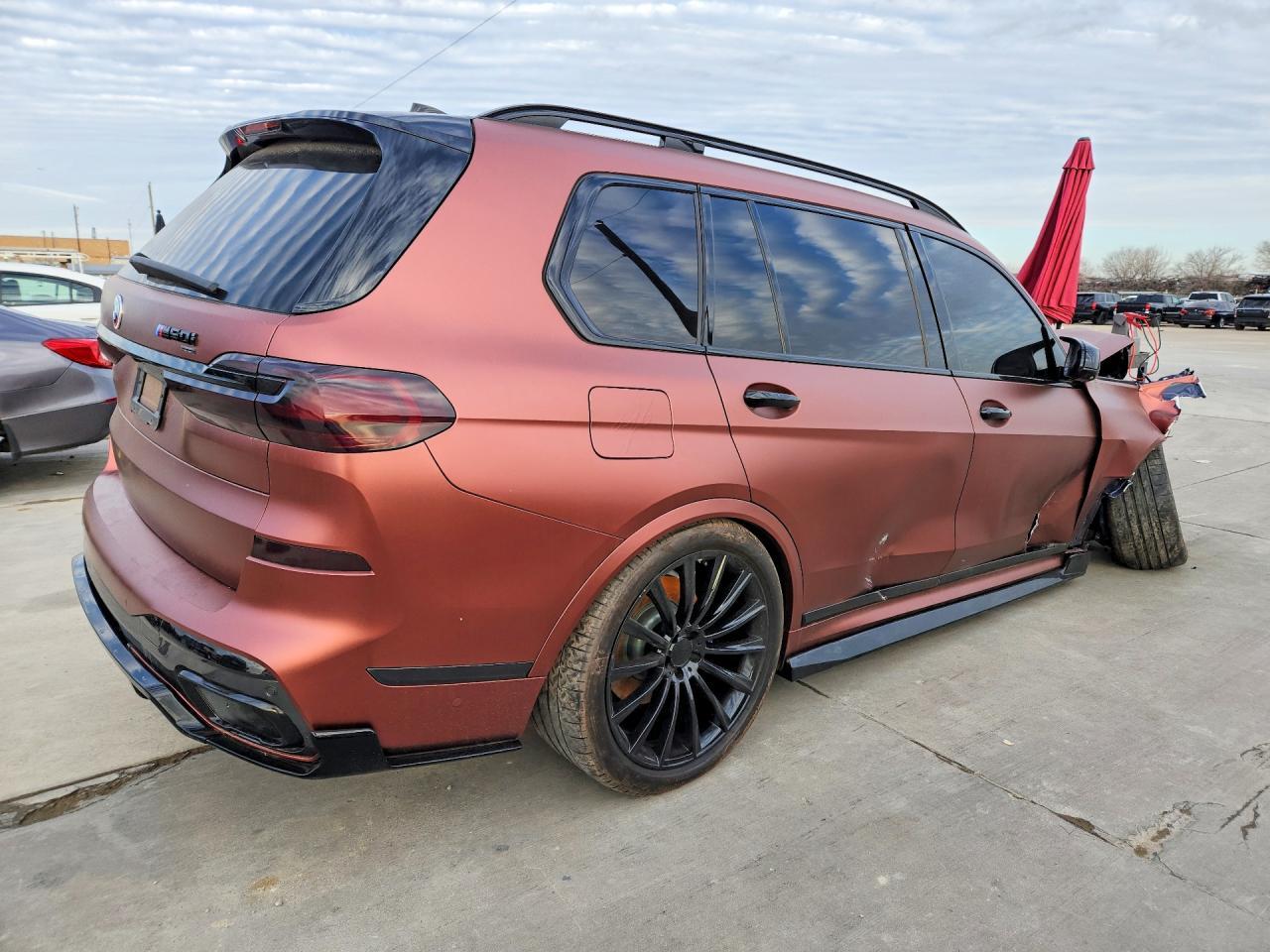 2020 BMW X7 xDrive40I - Фото 3