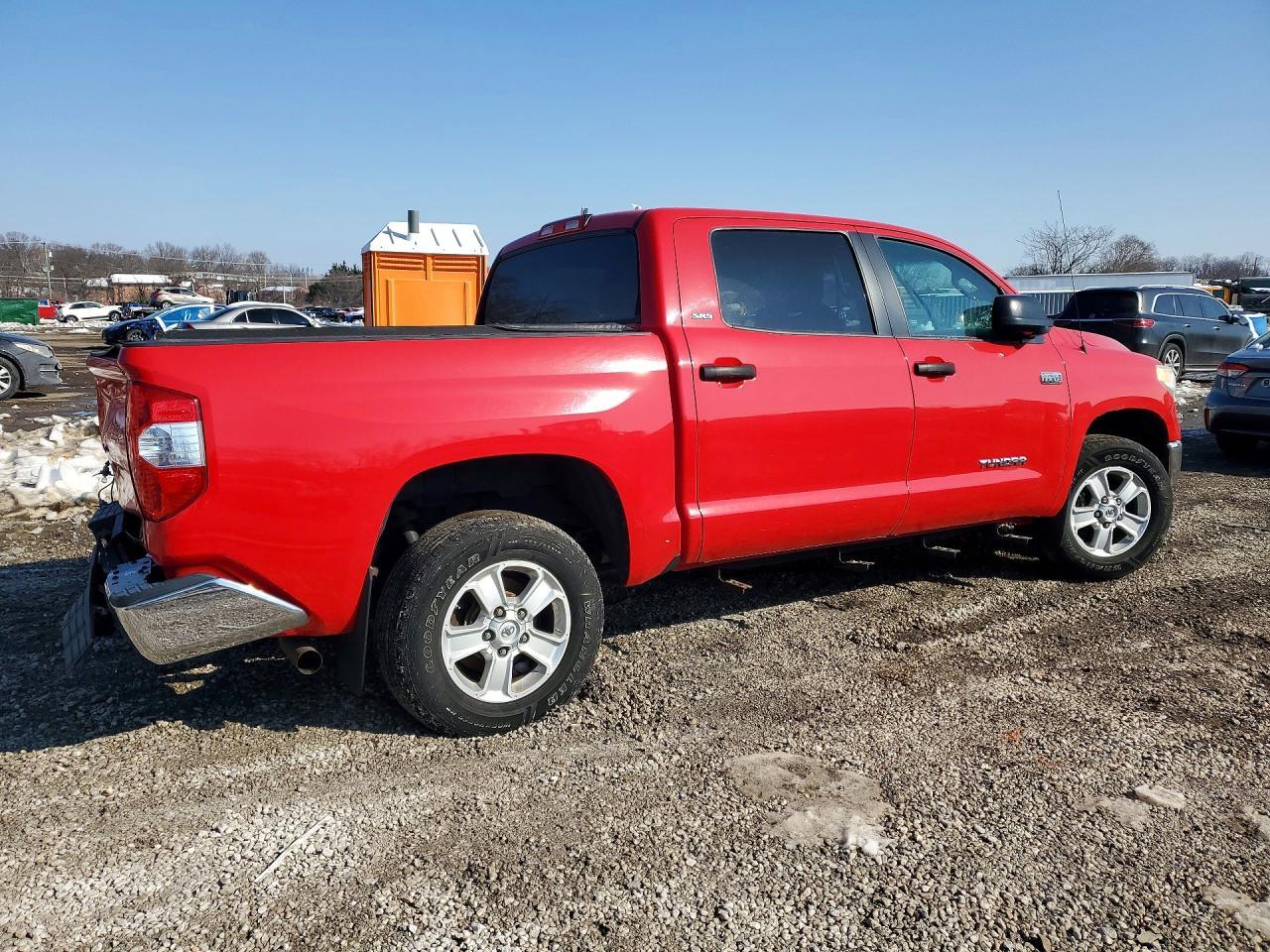 2016 Toyota Tundra Crewmax Sr5 - Image 3