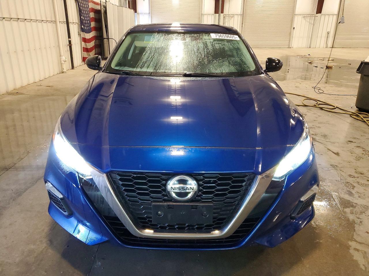 2019 Nissan Altima Sr - Фото 5