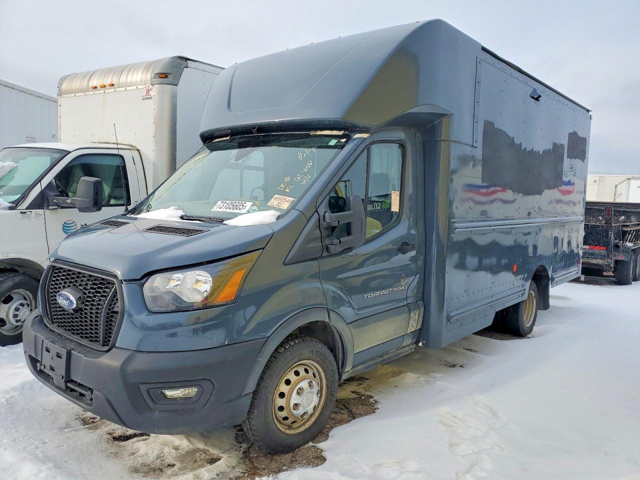 2022 Ford Transit Cutaway Cargo 3.5L 2Wd Drw - Image 2