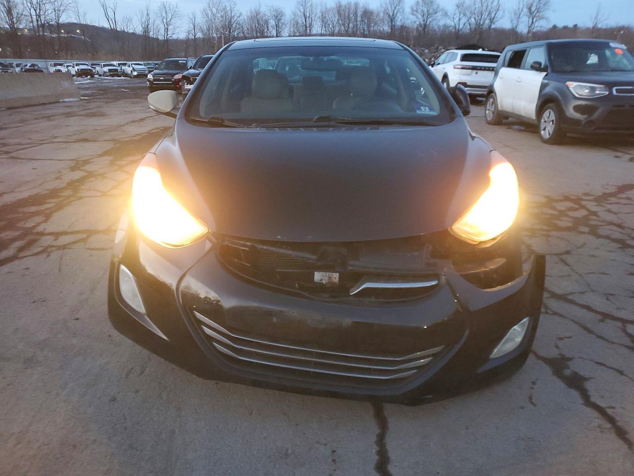 2012 Hyundai Elantra Limited - Фото 5