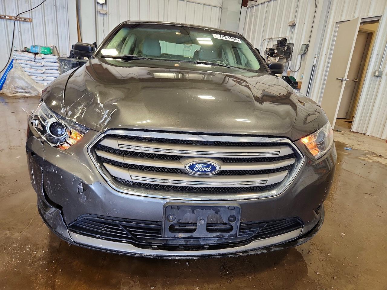 2016 Ford Taurus Se - Image 5