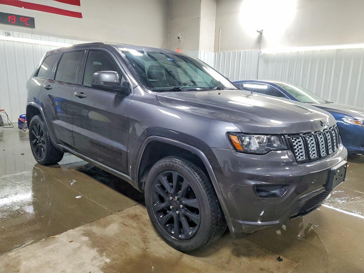 2019 Jeep Grand Cherokee Laredo - Фото 4