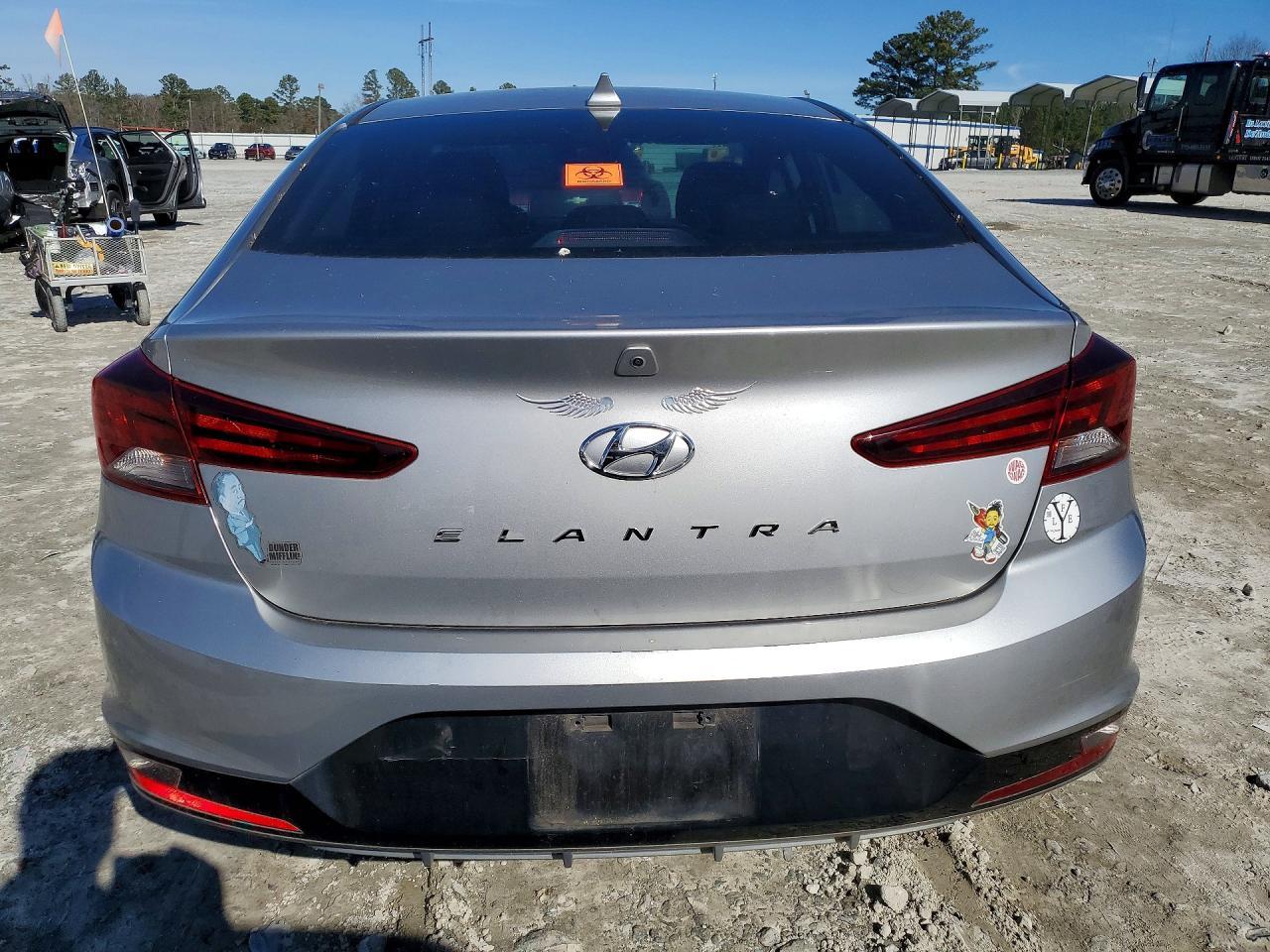2020 Hyundai Elantra Sel - Фото 6