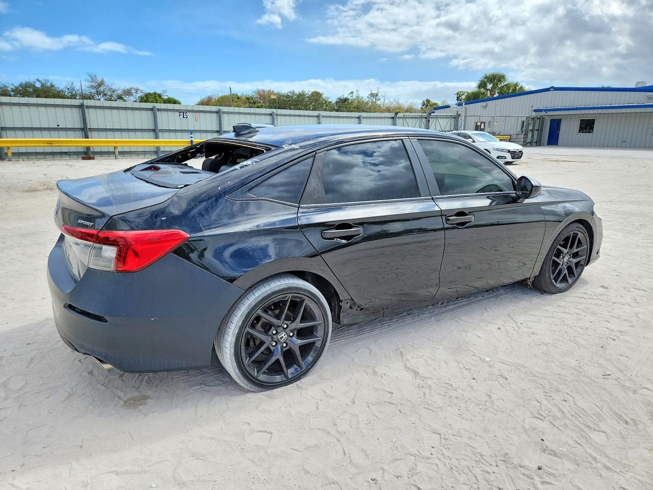 2022 Honda Civic Sport - Фото 3