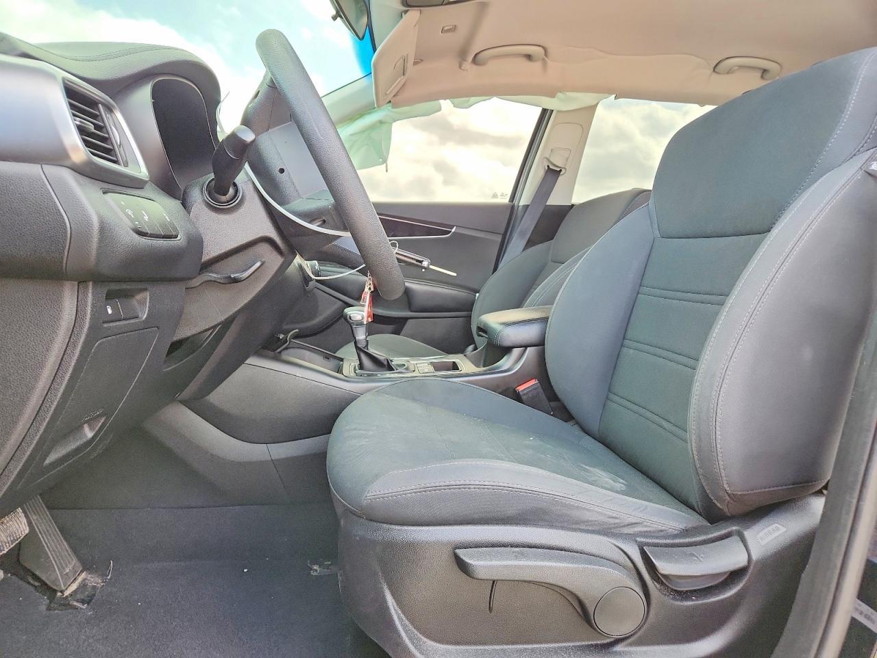 2019 Kia Sorento - Image 7