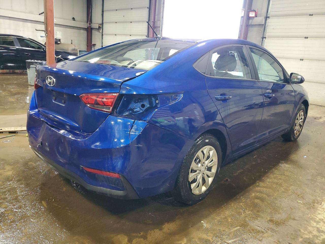 2018 Hyundai Accent Se - Фото 3