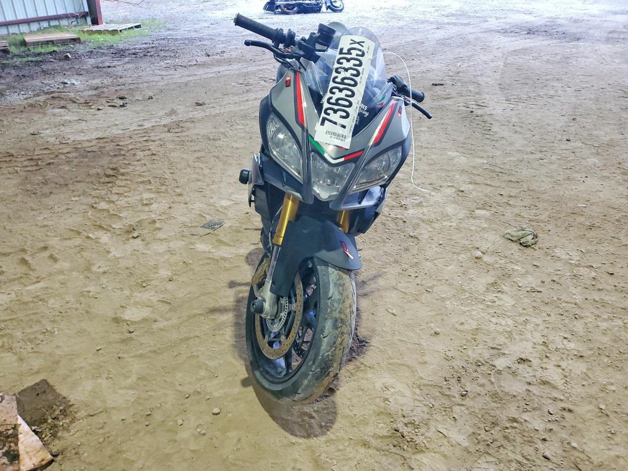 2016 Aprilia Tuono V4 1100 Rr - Фото 2