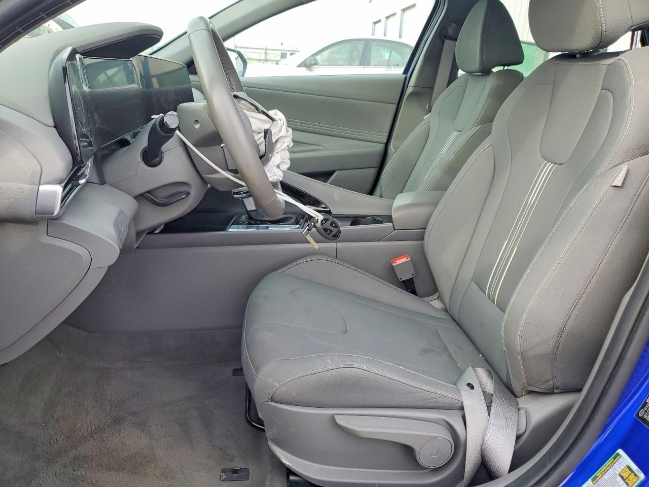 2025 Hyundai Elantra Sel - Фото 7