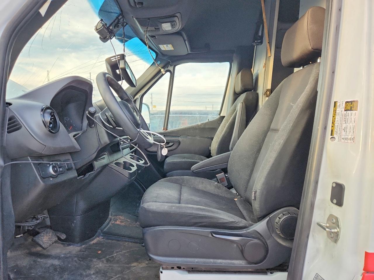 2023 Mercedes Benz Sprinter 1500 Utility / Service Van - Фото 7