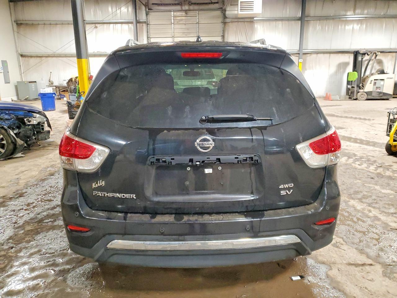 2016 Nissan Pathfinder S - Image 6