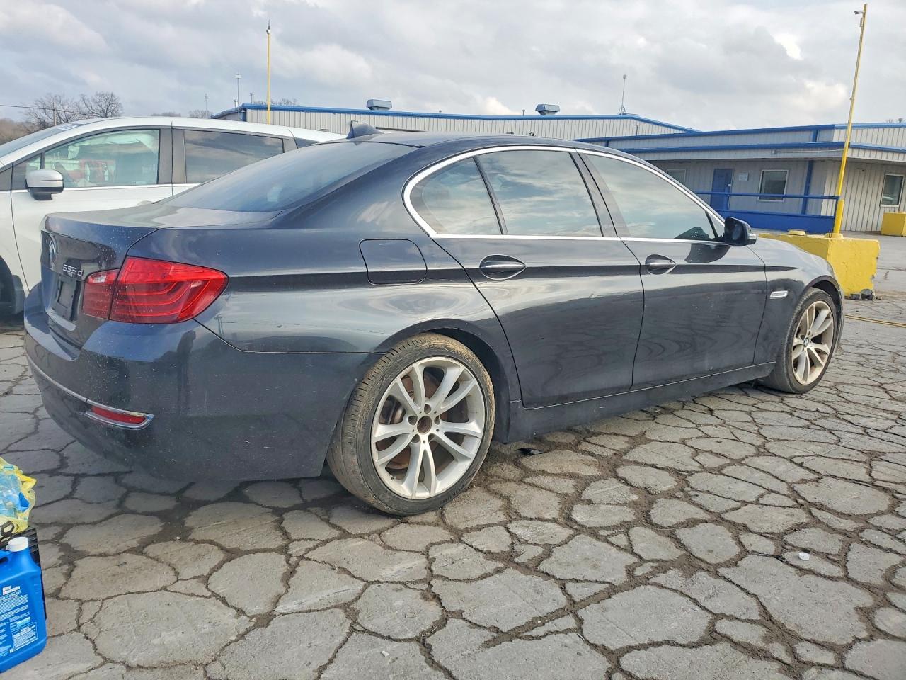 2016 BMW 535 D - Фото 3