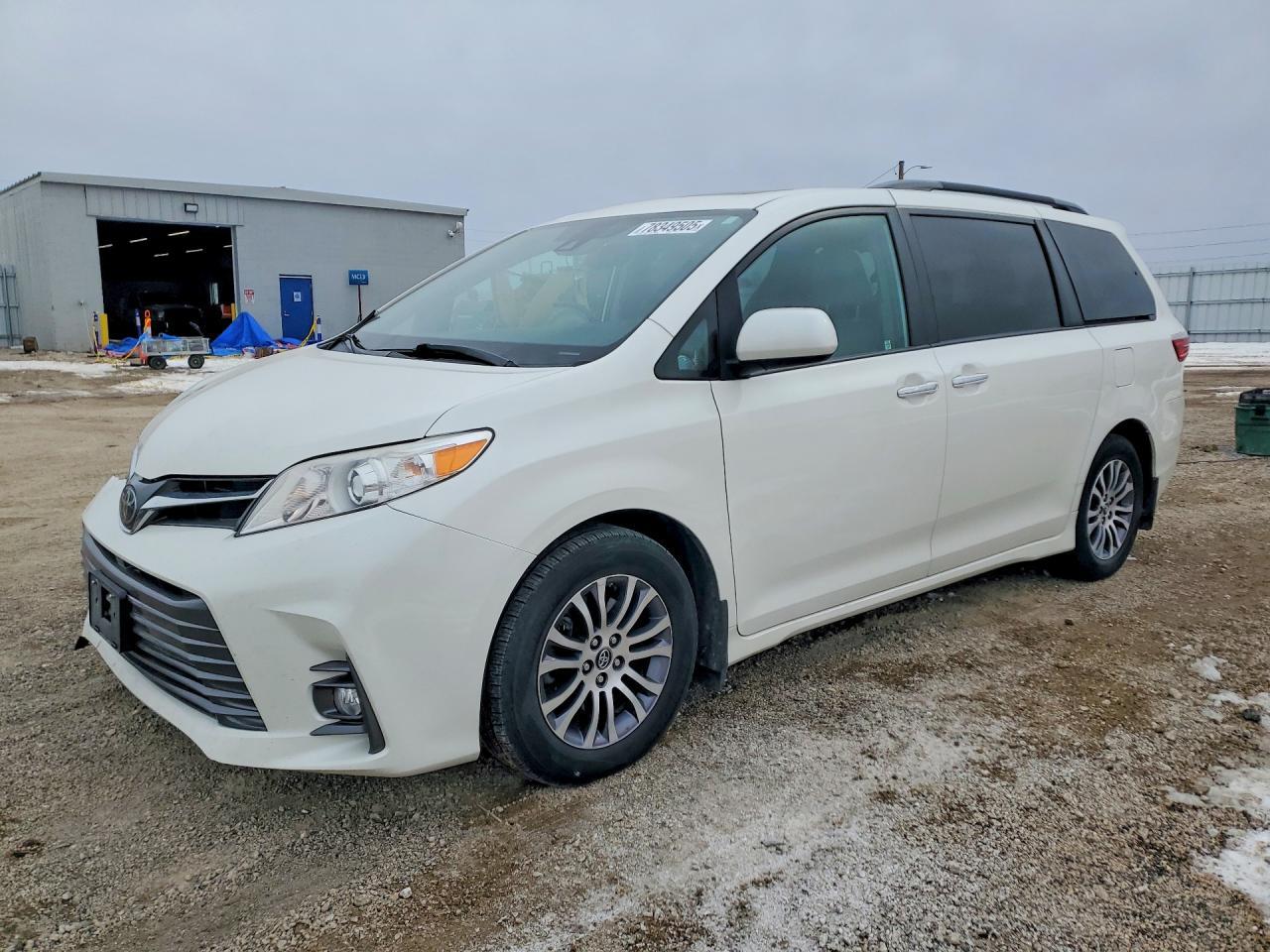 2019 Toyota Sienna Xle 8-Passenger