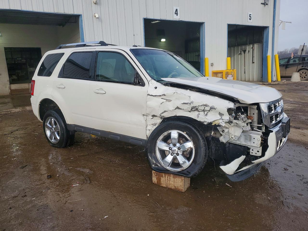 2012 Ford Escape Limited - Фото 4
