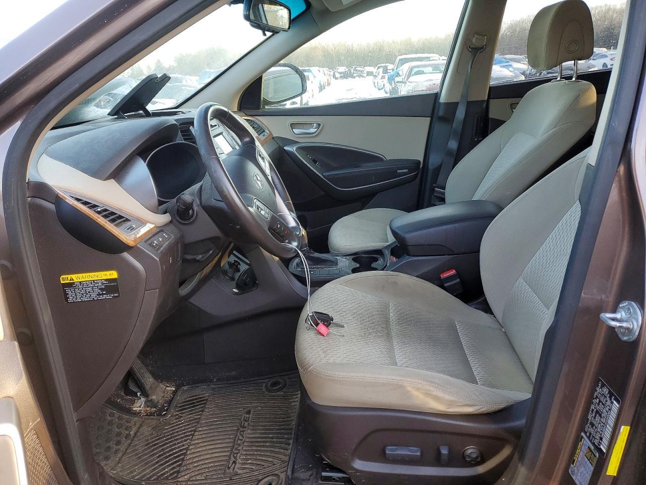 2014 Hyundai Santa Fe Gls - Image 7