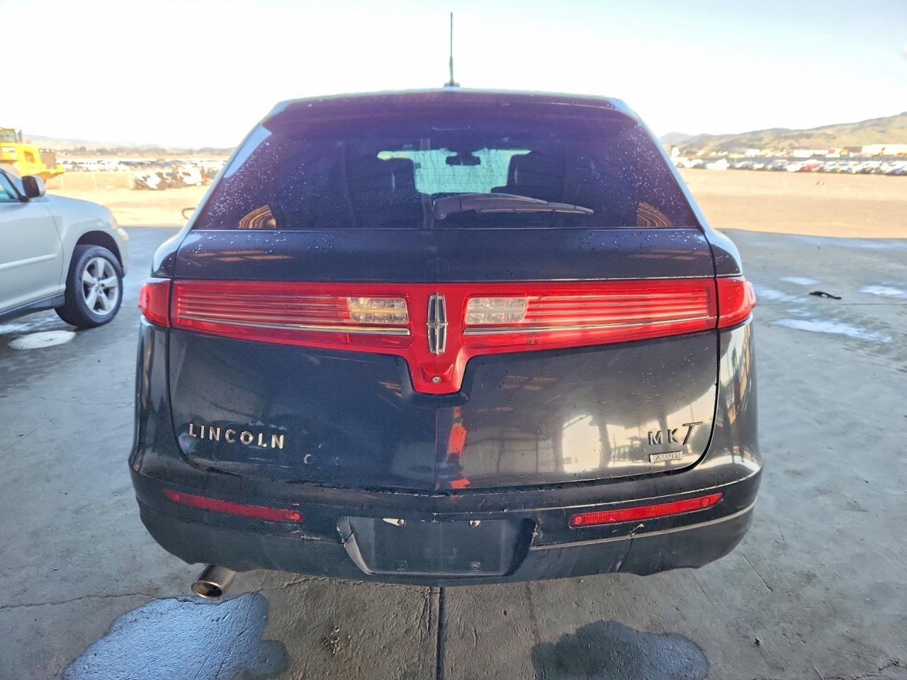 2014 Lincoln Mkt - Фото 6