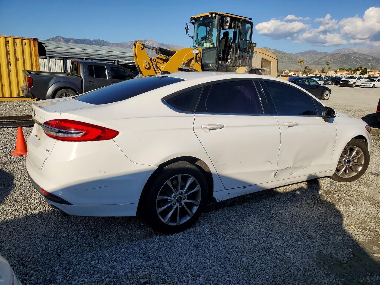 2017 Ford Fusion Se - Фото 3