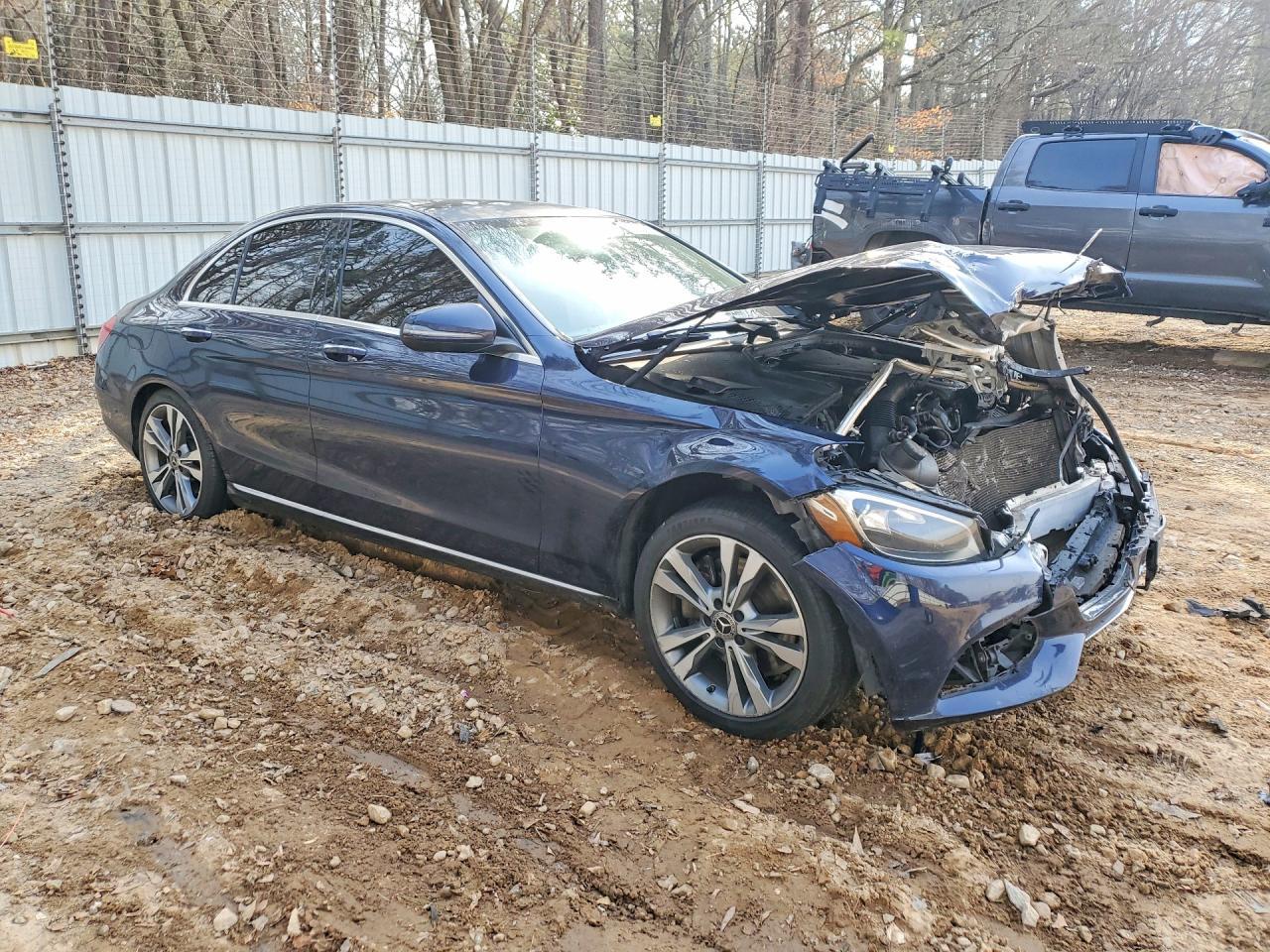 2017 Mercedes-Benz C 300 4Matic - Фото 4