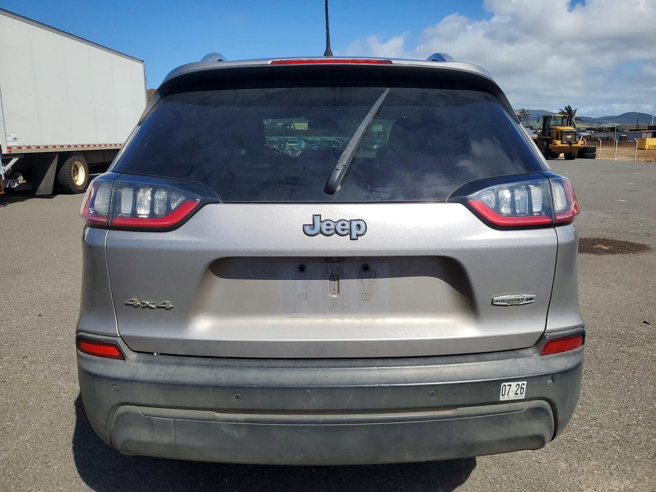 2019 Jeep Cherokee Latitude Plus - Фото 6